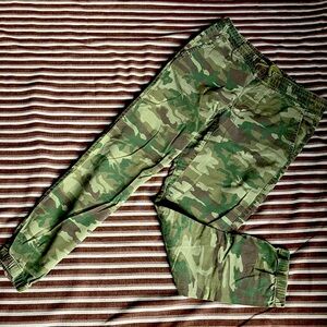 Brooklyn calling NYC camo print soft jean jogger size small streetwear indie